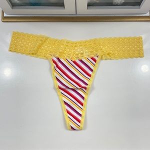 Victoria’s Secret lace waist, thong Panty. NWT. L